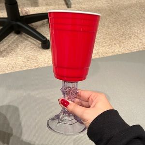 PLASTIC RED SOLO WINE CUP